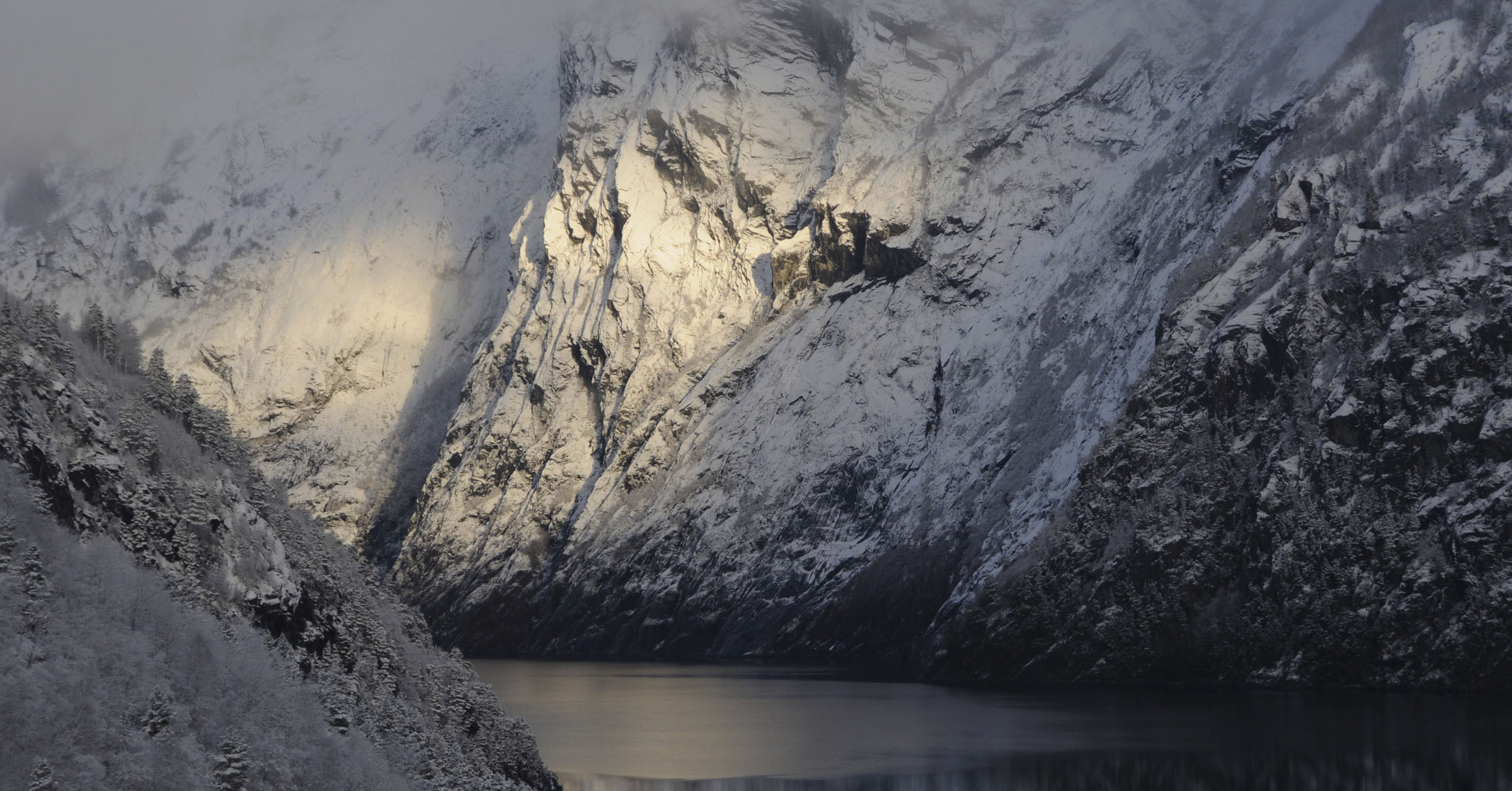 Fjord kommune har store naturområde å leike seg i, mellom anna Tafjordfjella og resten av Reinheimen Nasjonalpark.