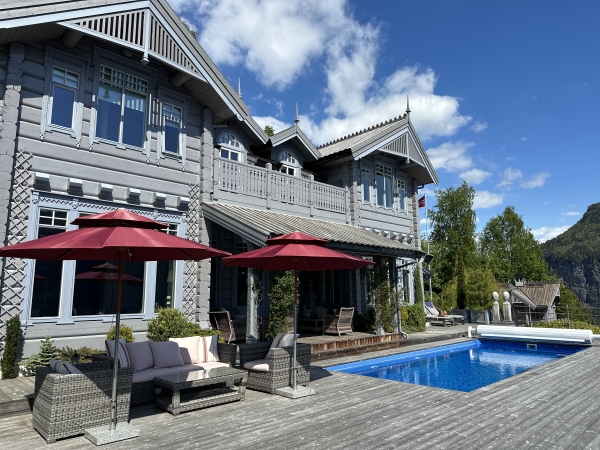 På besøk i Tom Cruise-hytta